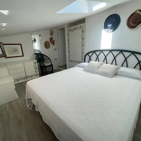 Casa Del Gabbiano * 圣特奥多罗